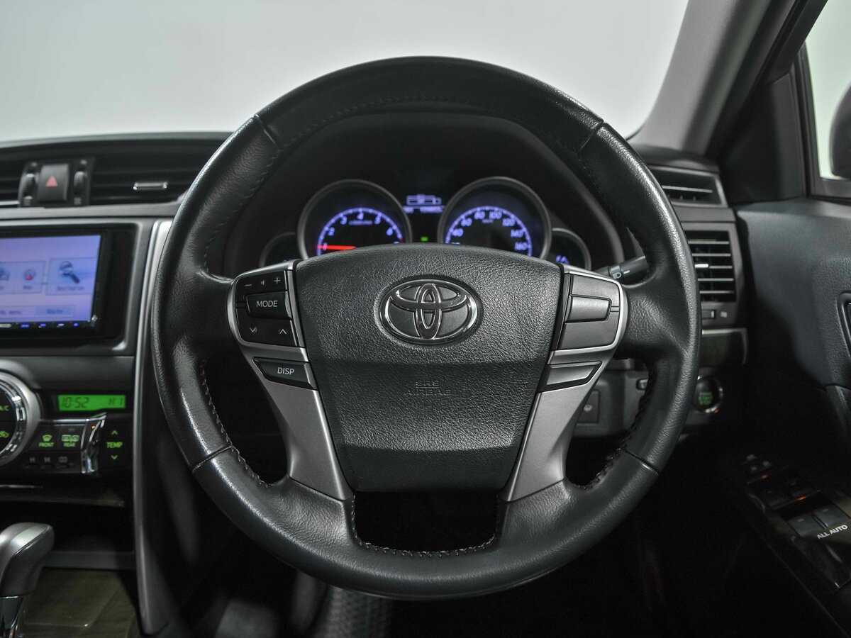 Toyota Mark X 2016 года с пробегом. Фото: #6