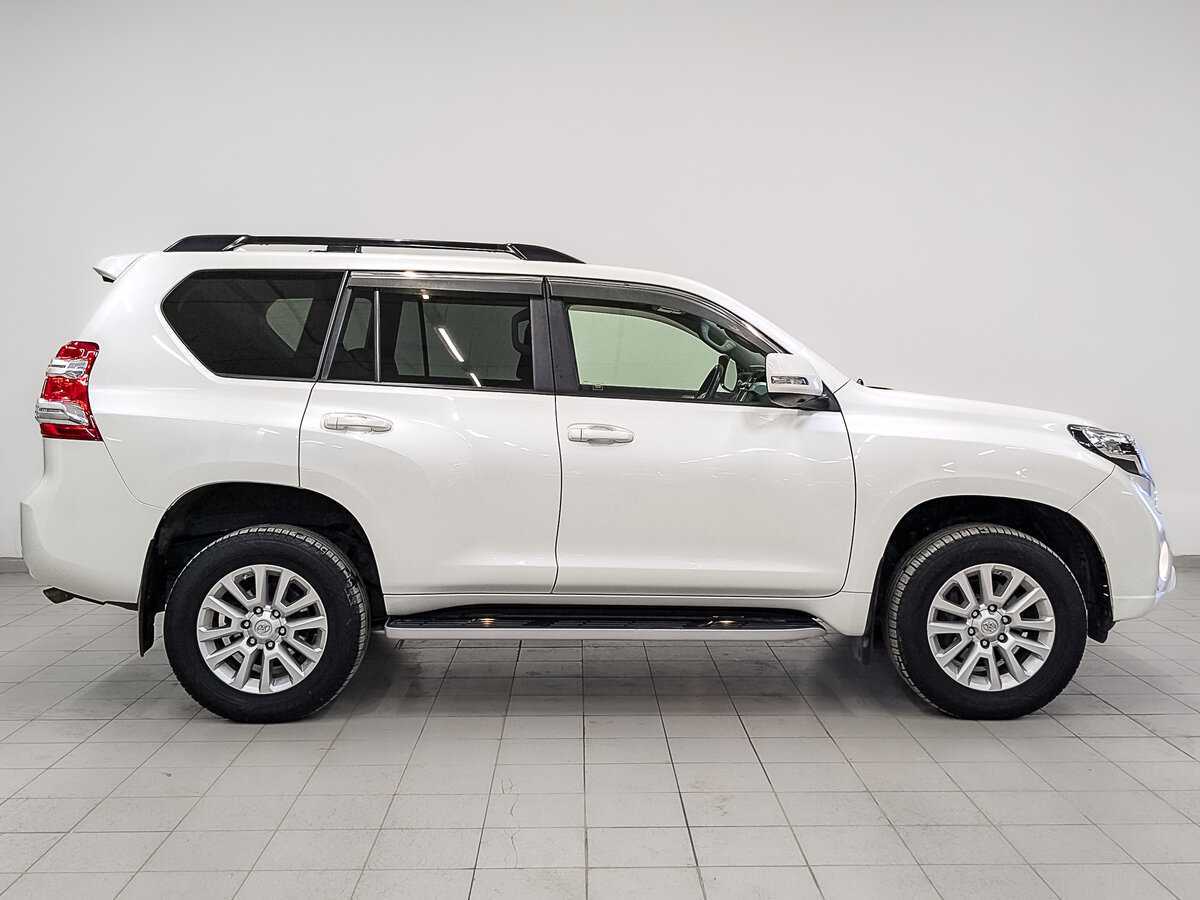Toyota Land Cruiser Prado 2017 года с пробегом. Фото: #3