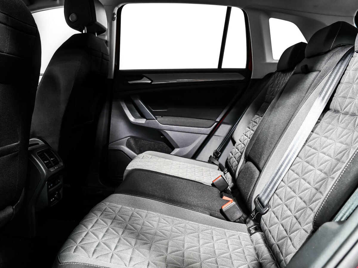 Volkswagen Tiguan 2020 года с пробегом. Фото: #13