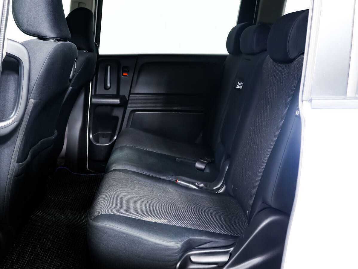 Honda Freed 2013 года с пробегом. Фото: #11