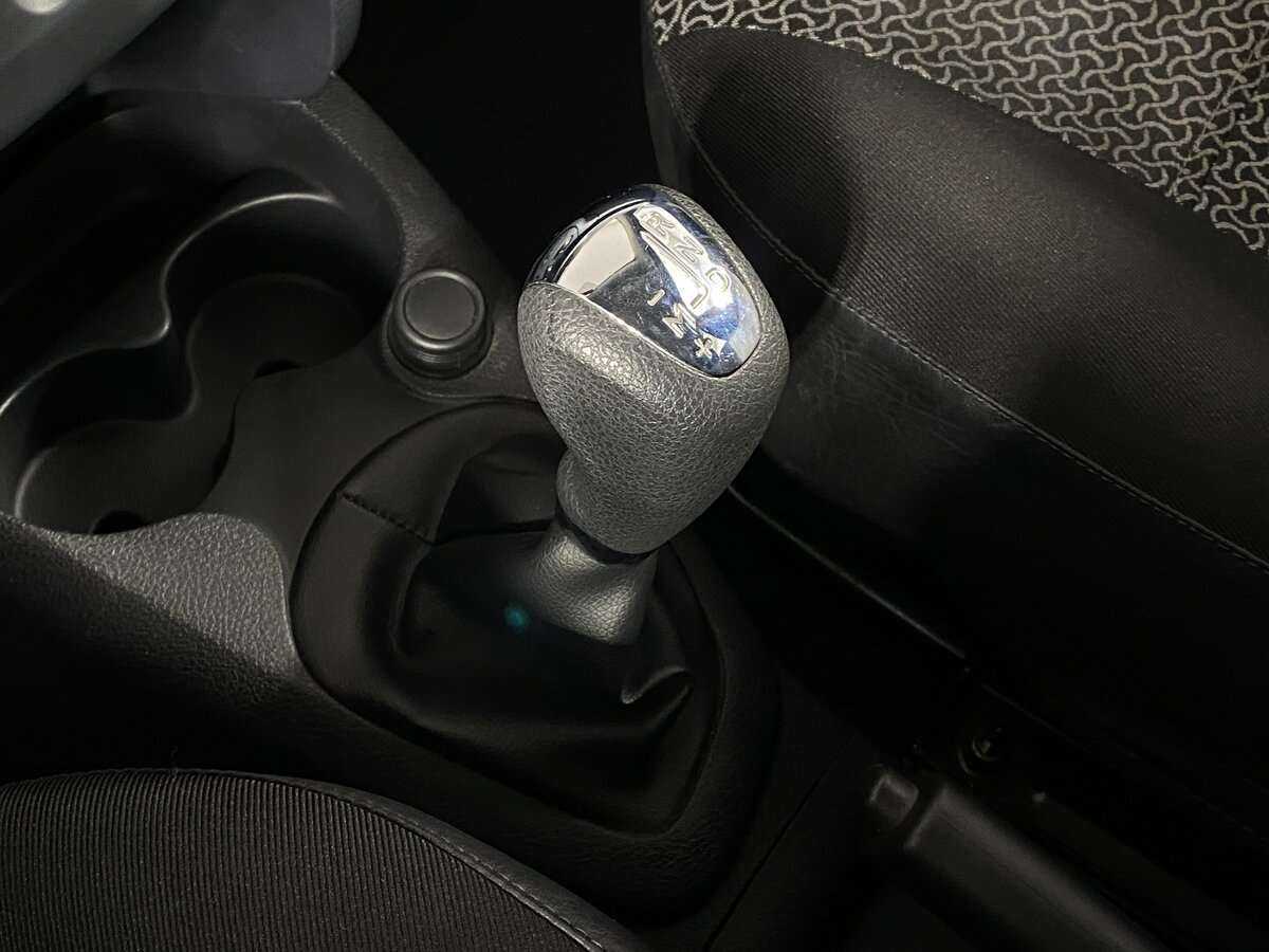 Renault Sandero 2015 года с пробегом. Фото: #14