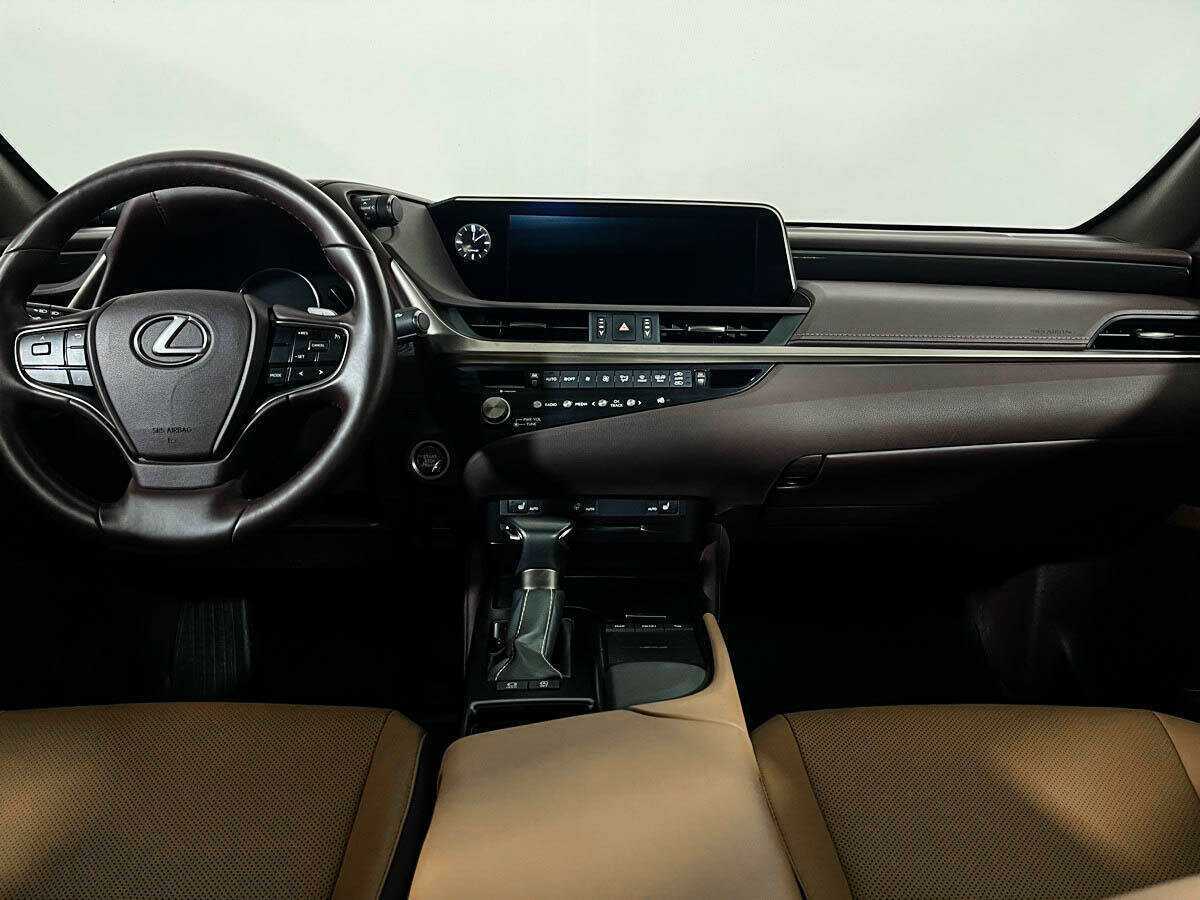 Lexus ES 2021 года с пробегом. Фото: #11