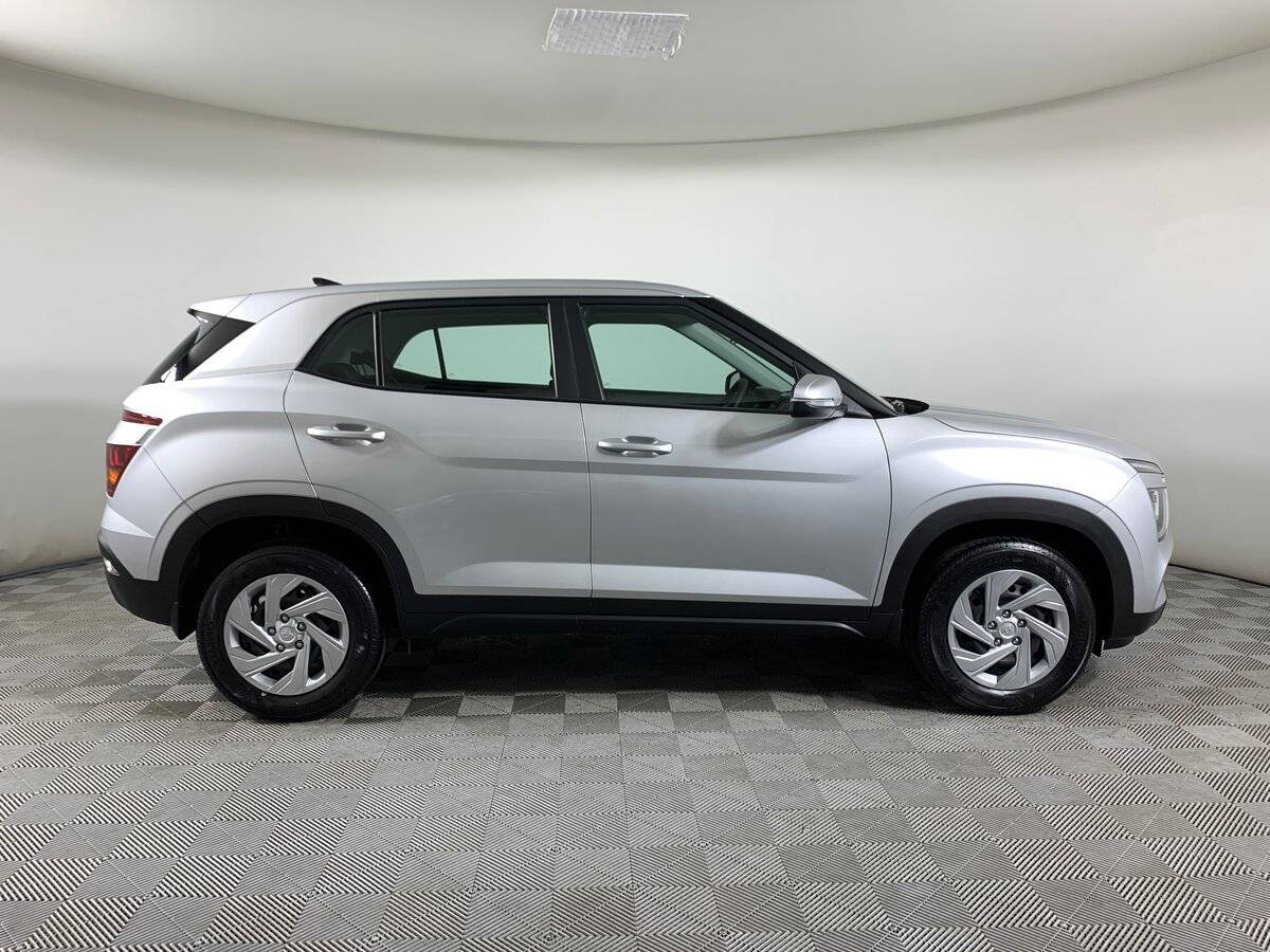 Solaris HC 2024 года с пробегом. Фото: #3