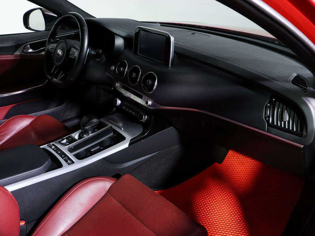Kia Stinger 2018 года с пробегом. Фото: #8