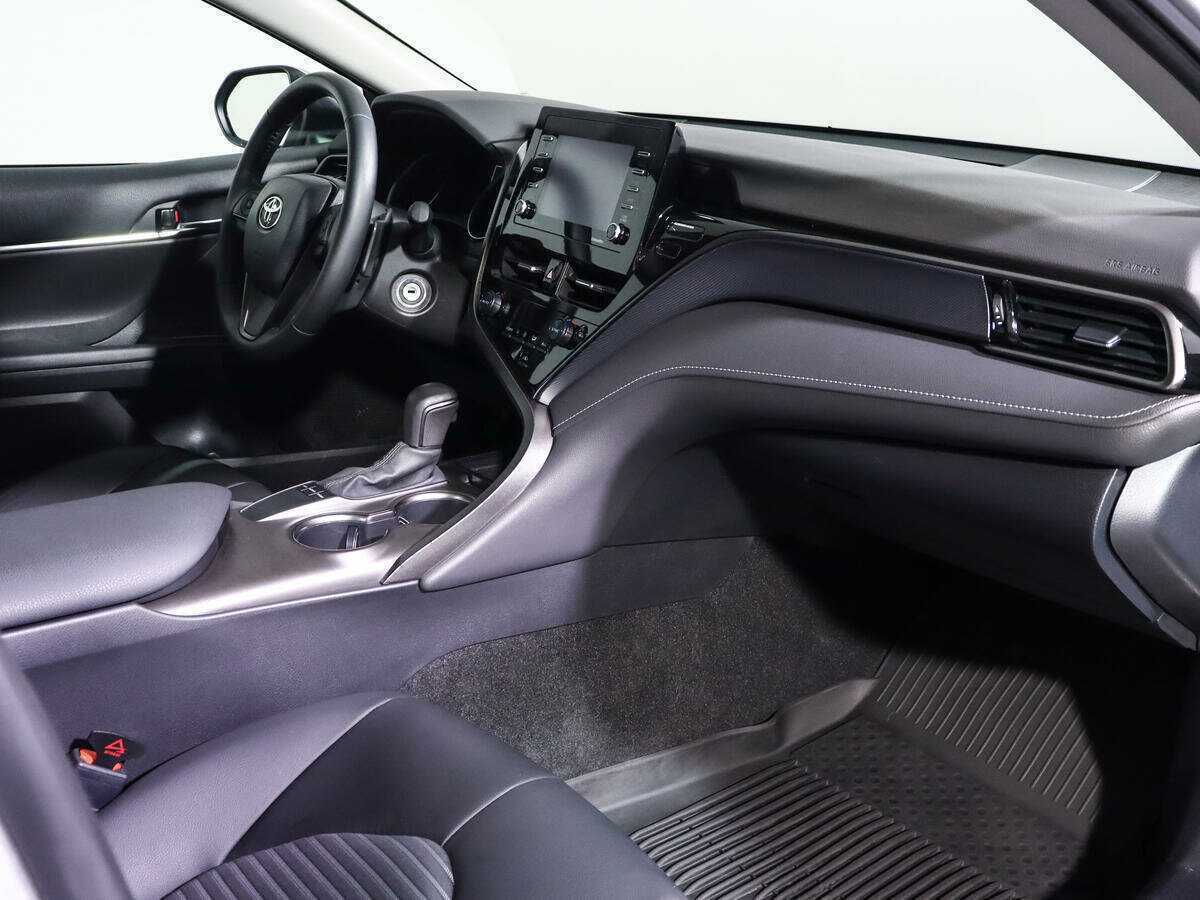 Toyota Camry 2022 года с пробегом. Фото: #8