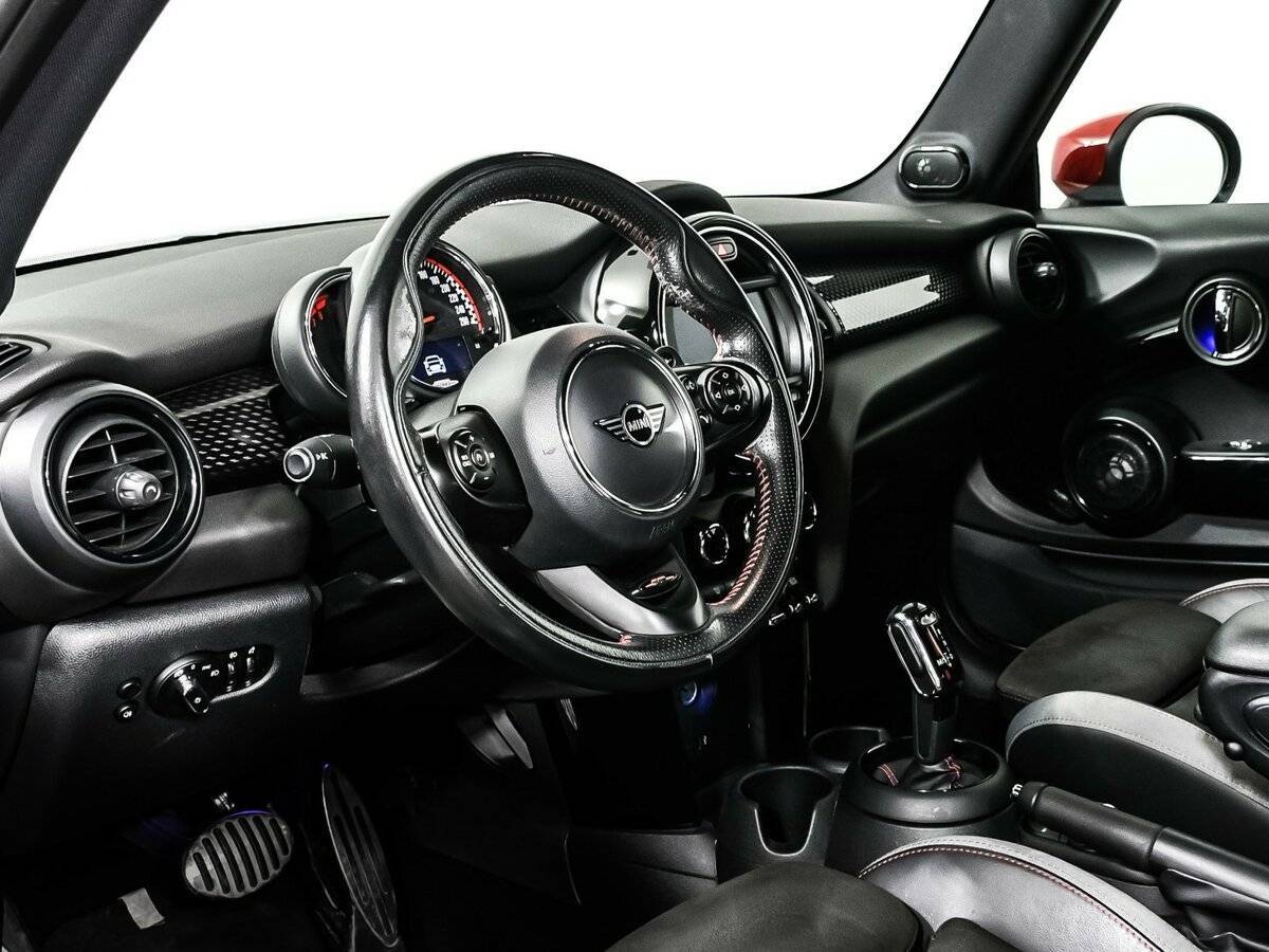 Mini Hatch 2019 года с пробегом. Фото: #12