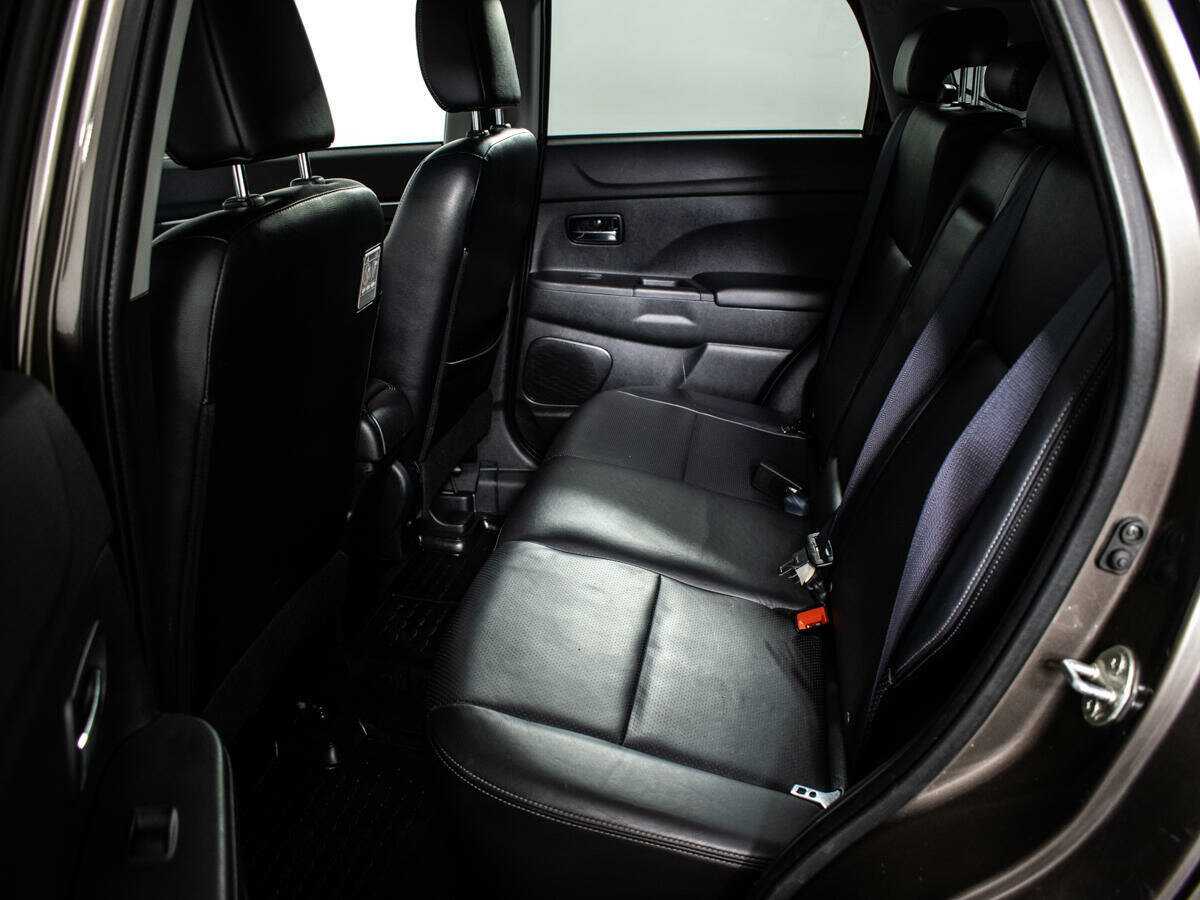 Mitsubishi ASX 2011 года с пробегом. Фото: #9