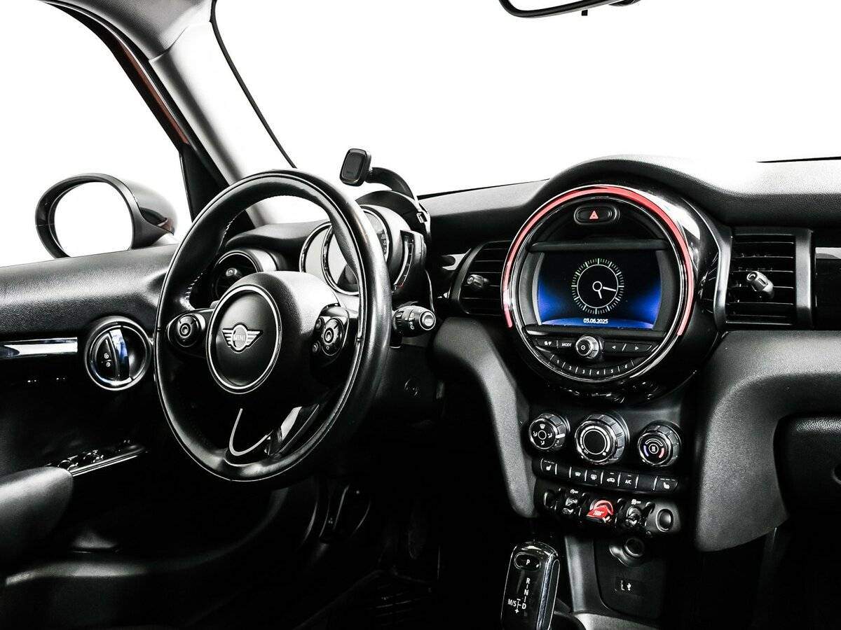 Mini Hatch 2018 года с пробегом. Фото: #8