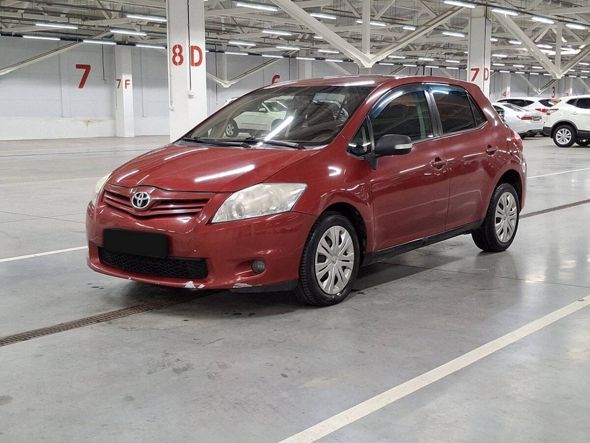 Toyota Auris 2010 года с пробегом. Фото: #0