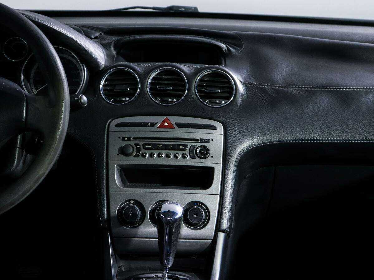 Peugeot 308 2010 года с пробегом. Фото: #10