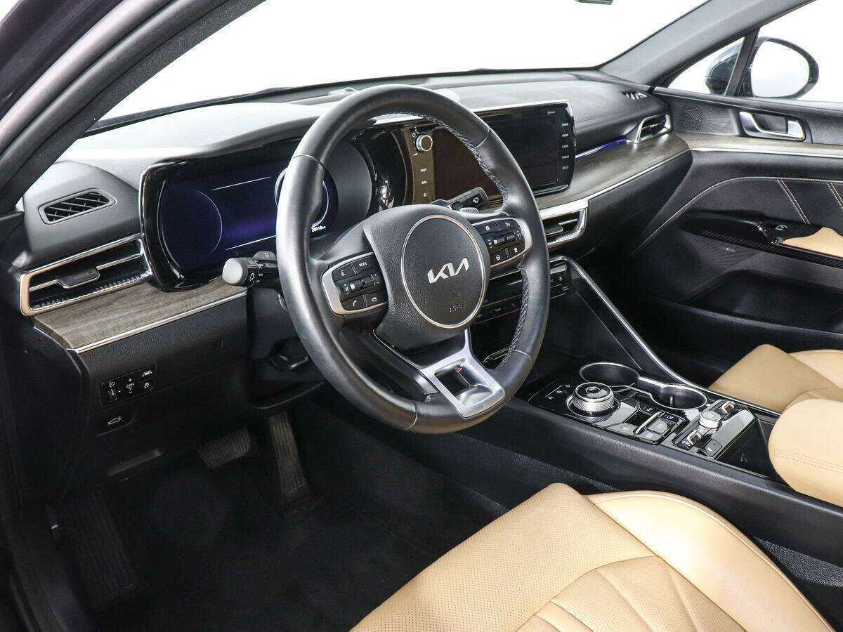 Kia K5 2022 года с пробегом. Фото: #8