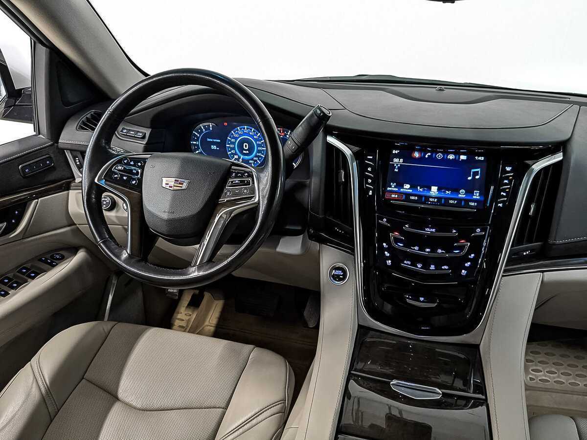 Cadillac Escalade 2019 года с пробегом. Фото: #27