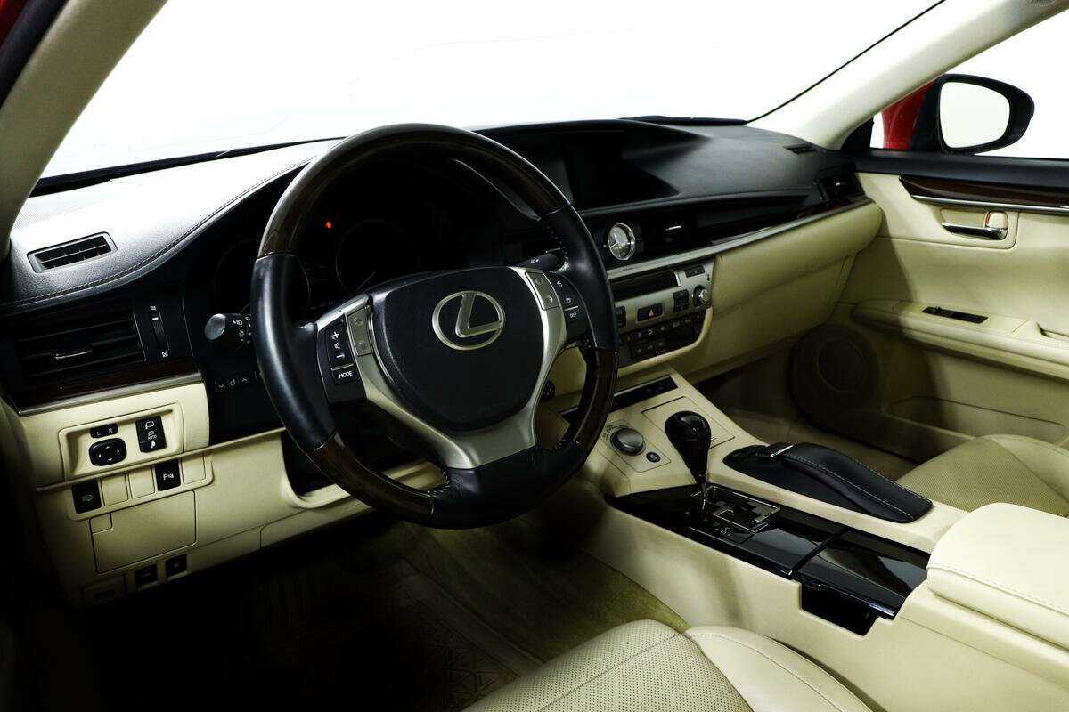 Lexus ES 2013 года с пробегом. Фото: #12