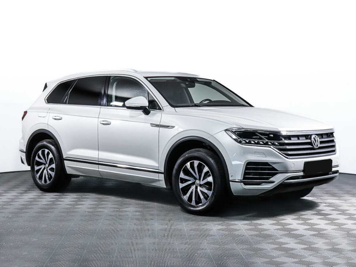 Volkswagen Touareg 2020 года с пробегом. Фото: #1