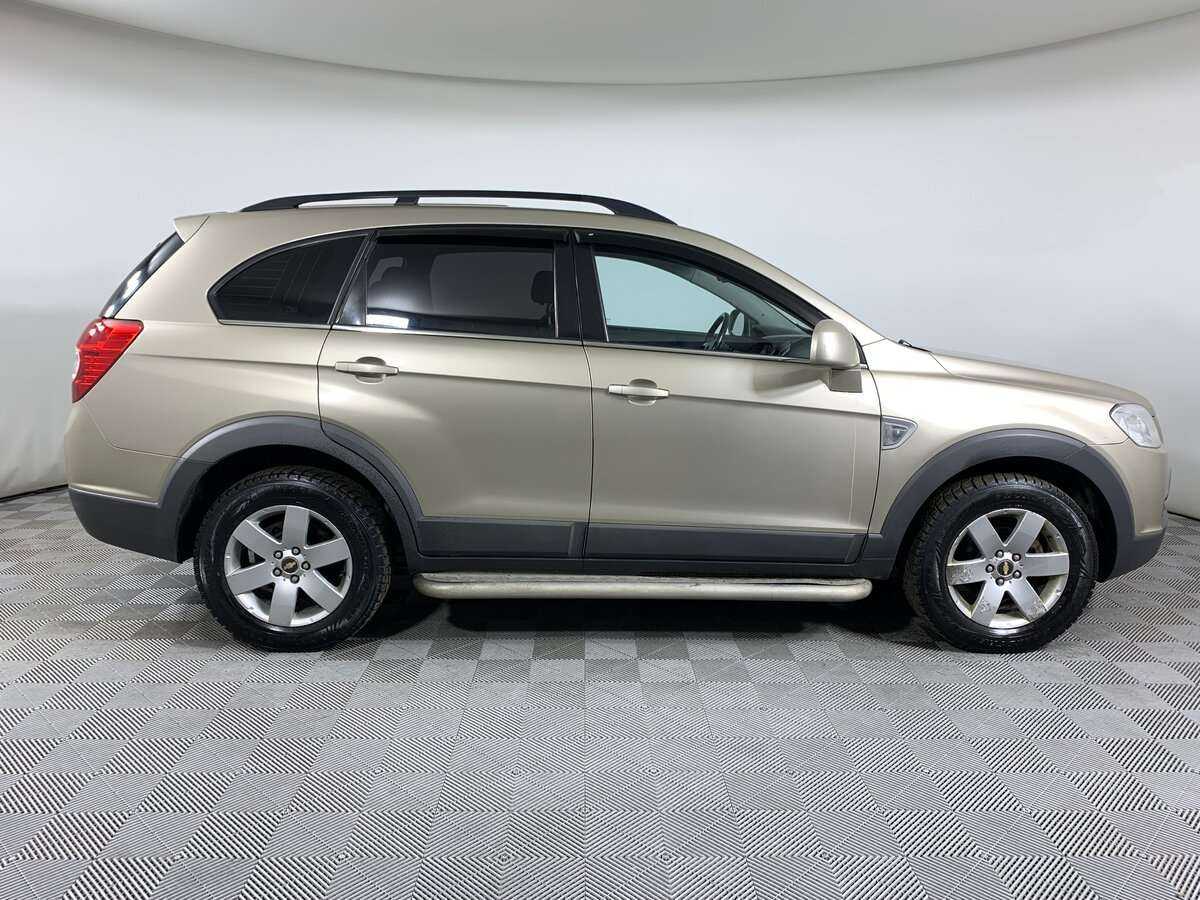 Chevrolet Captiva 2009 года с пробегом. Фото: #3