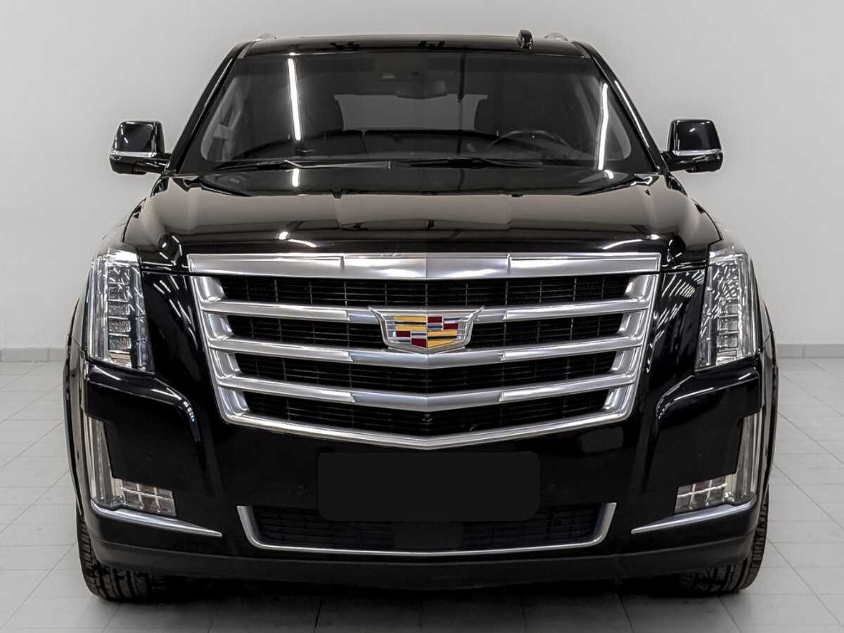 Cadillac Escalade 2017 года с пробегом. Фото: #1