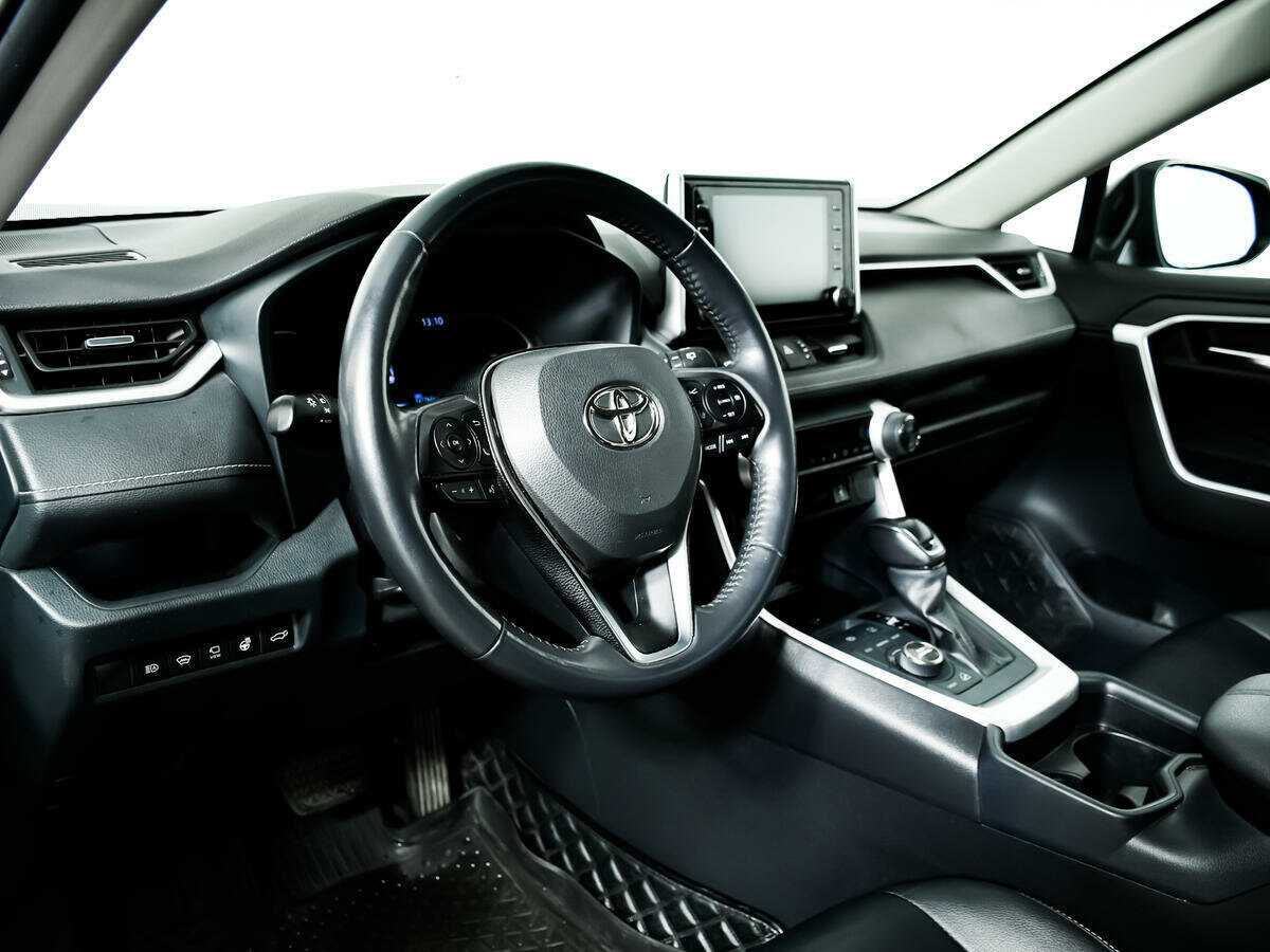 Toyota RAV4 2020 года с пробегом. Фото: #12