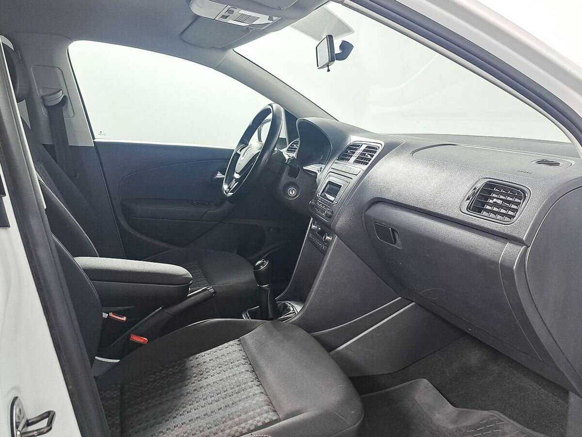 Volkswagen Polo 2016 года с пробегом. Фото: #8