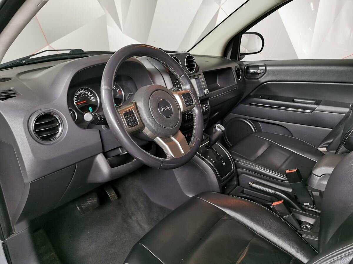 Jeep Compass 2012 года с пробегом. Фото: #12