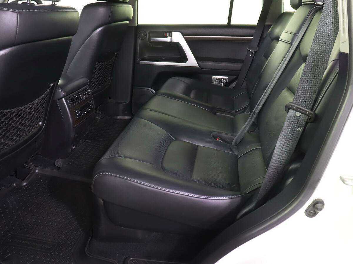 Toyota Land Cruiser 2015 года с пробегом. Фото: #8