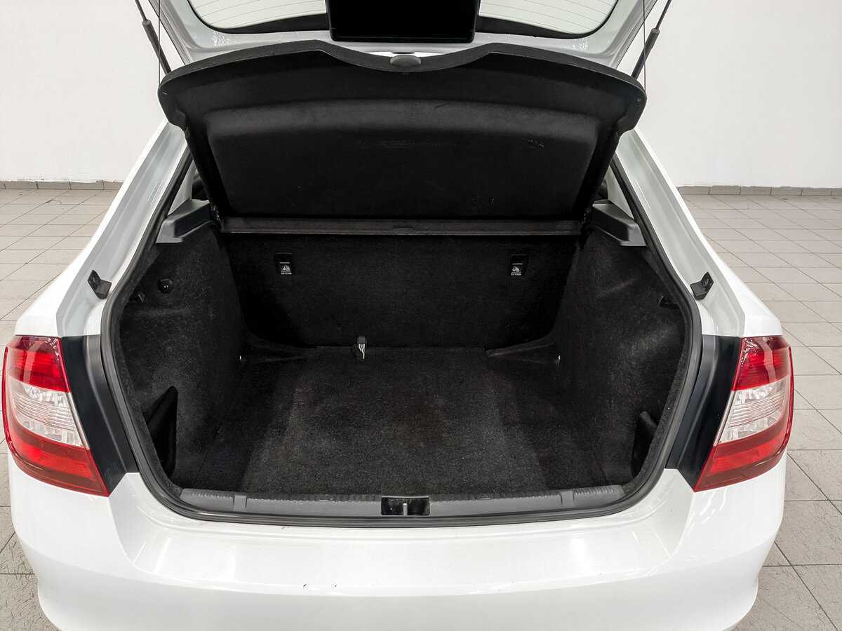 Skoda Rapid 2017 года с пробегом. Фото: #9