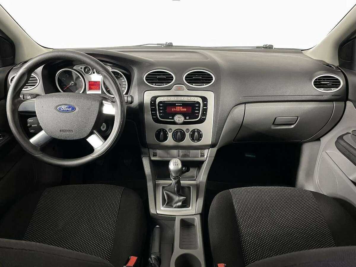 Ford Focus 2010 года с пробегом. Фото: #6