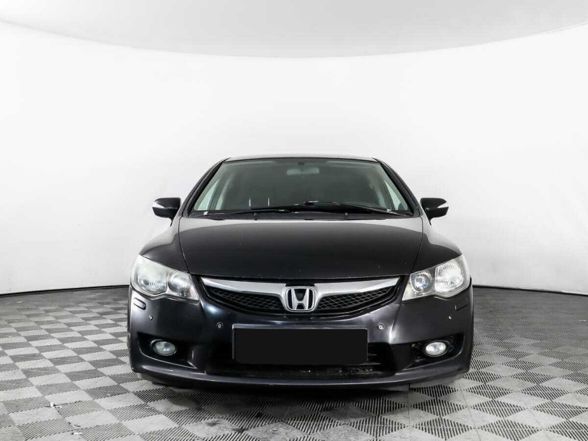 Honda Civic 2010 года с пробегом. Фото: #1