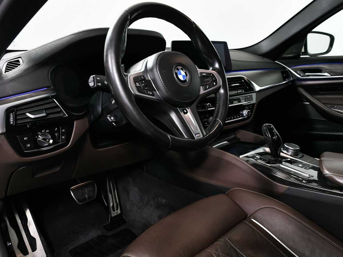 BMW 5 серии 2018 года с пробегом. Фото: #11