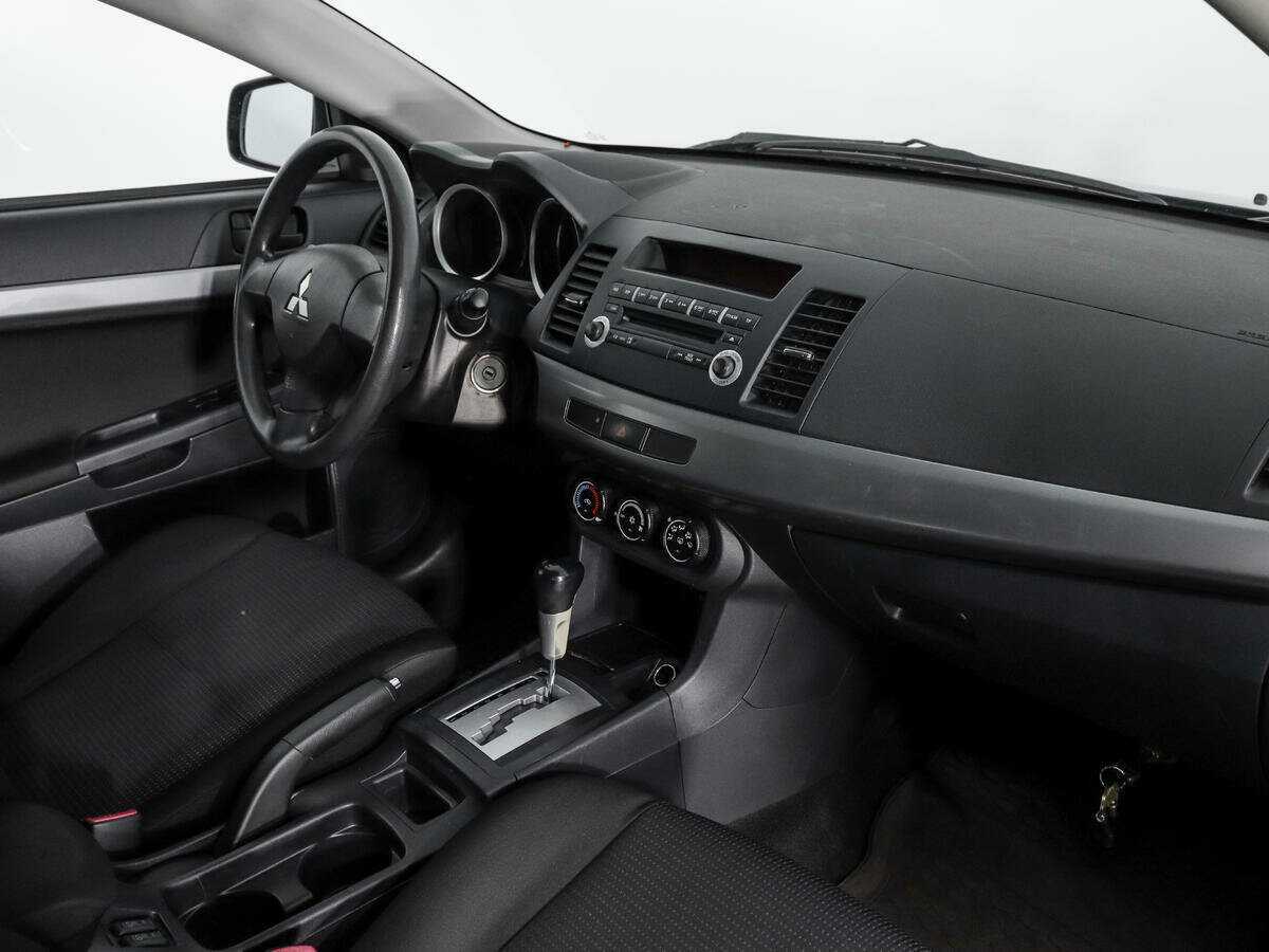Mitsubishi Lancer 2010 года с пробегом. Фото: #10