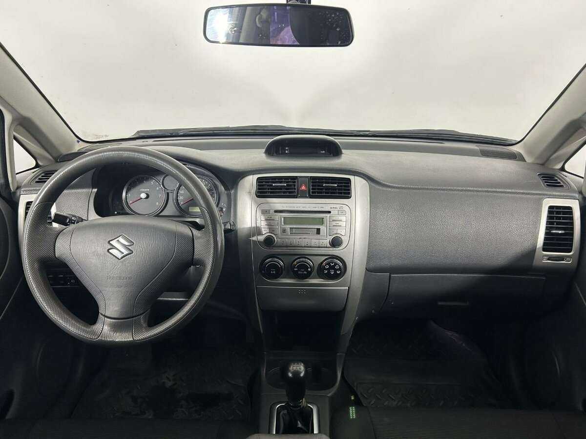 Suzuki Liana 2004 года с пробегом. Фото: #6
