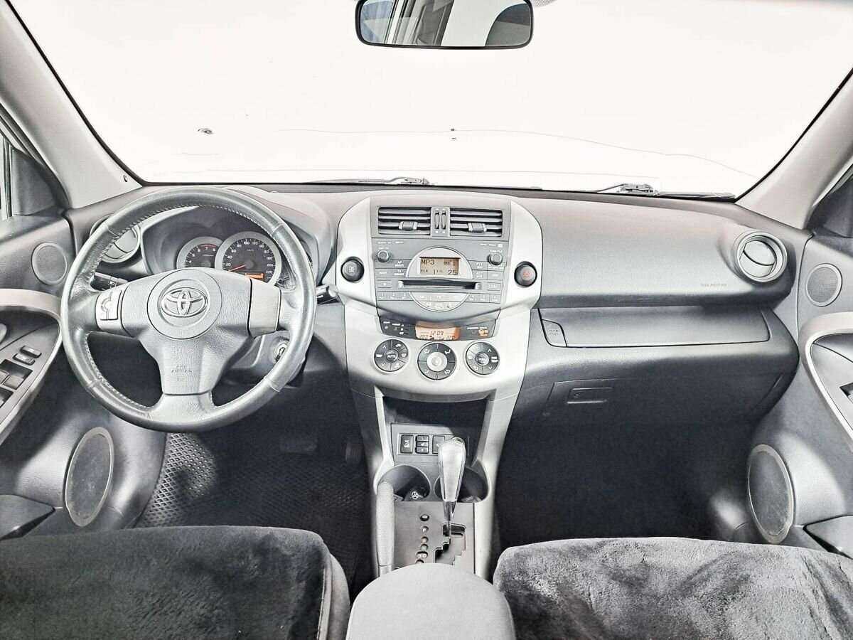 Toyota RAV4 2006 года с пробегом. Фото: #11