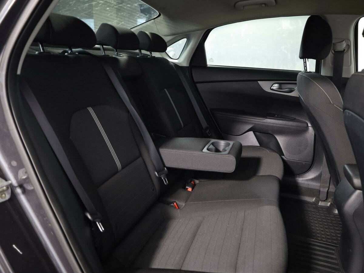 Kia Cerato 2018 года с пробегом. Фото: #8