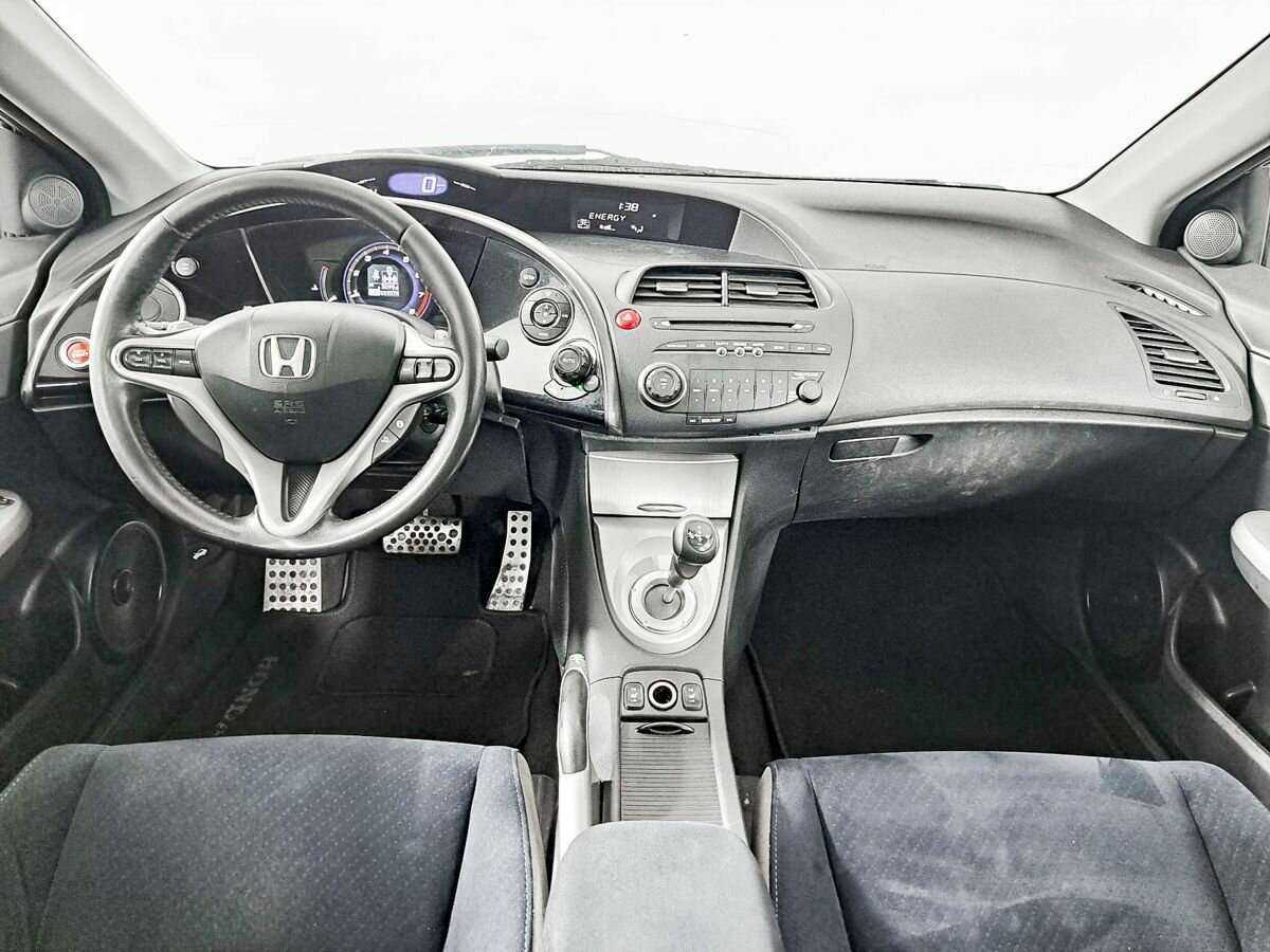 Honda Civic 2007 года с пробегом. Фото: #11