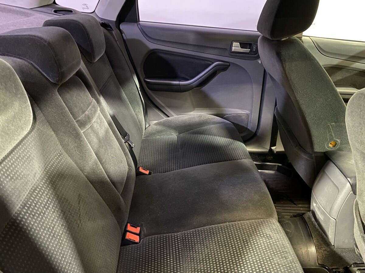 Ford Focus 2005 года с пробегом. Фото: #9