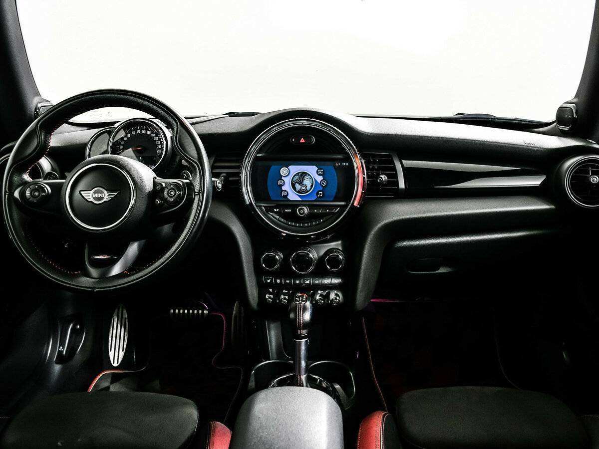 Mini Hatch 2016 года с пробегом. Фото: #10