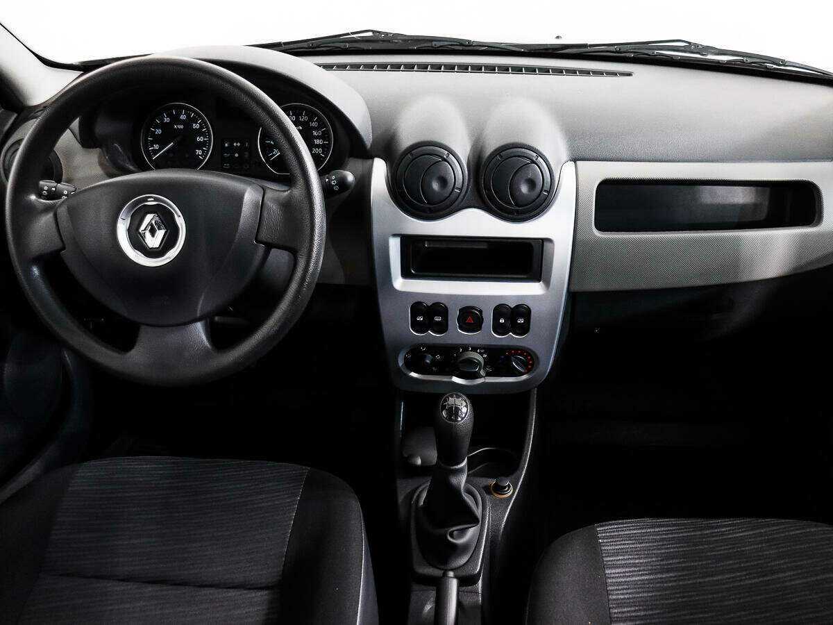 Renault Sandero 2010 года с пробегом. Фото: #11