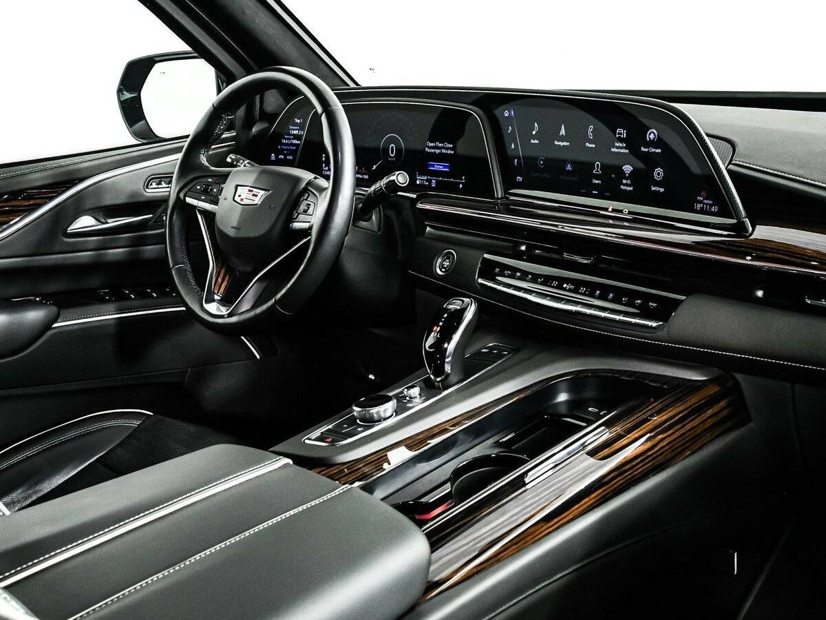 Cadillac Escalade 2022 года с пробегом. Фото: #8