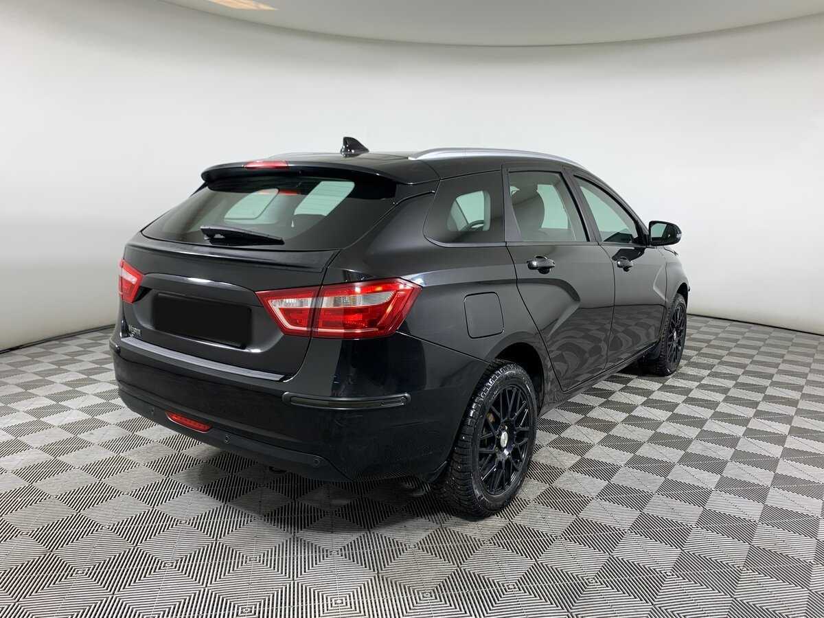 Lada (ВАЗ) Vesta 2018 года с пробегом. Фото: #4