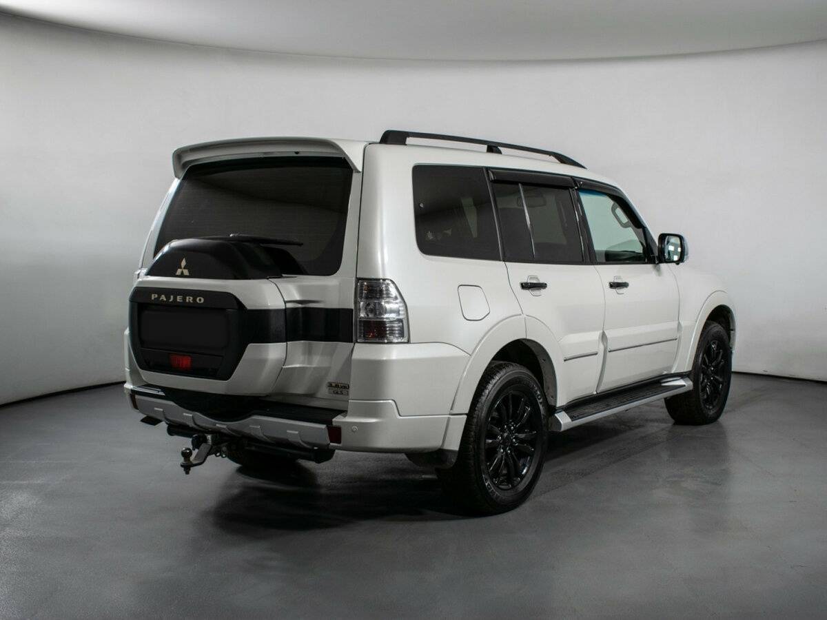 Mitsubishi Pajero 2020 года с пробегом. Фото: #4