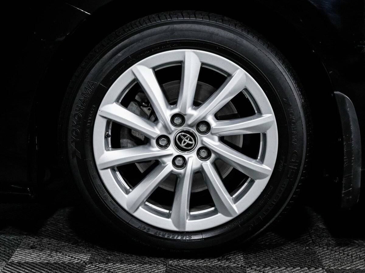 Toyota Camry 2021 года с пробегом. Фото: #14