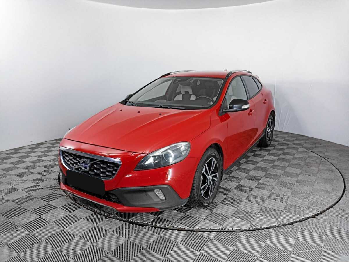 Volvo V40 Cross Country 2013 года с пробегом. Фото: #0