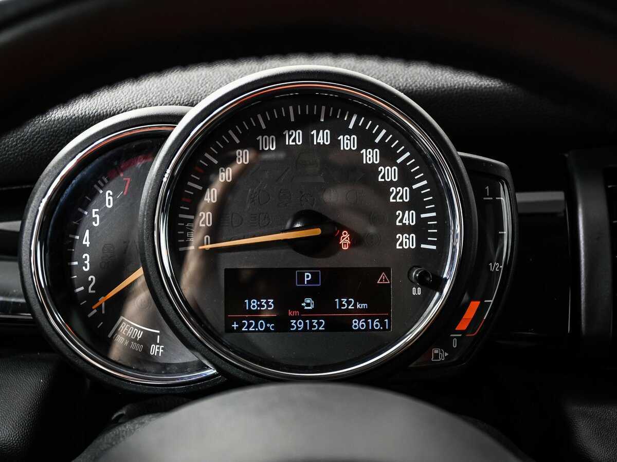 Mini Hatch 2020 года с пробегом. Фото: #9
