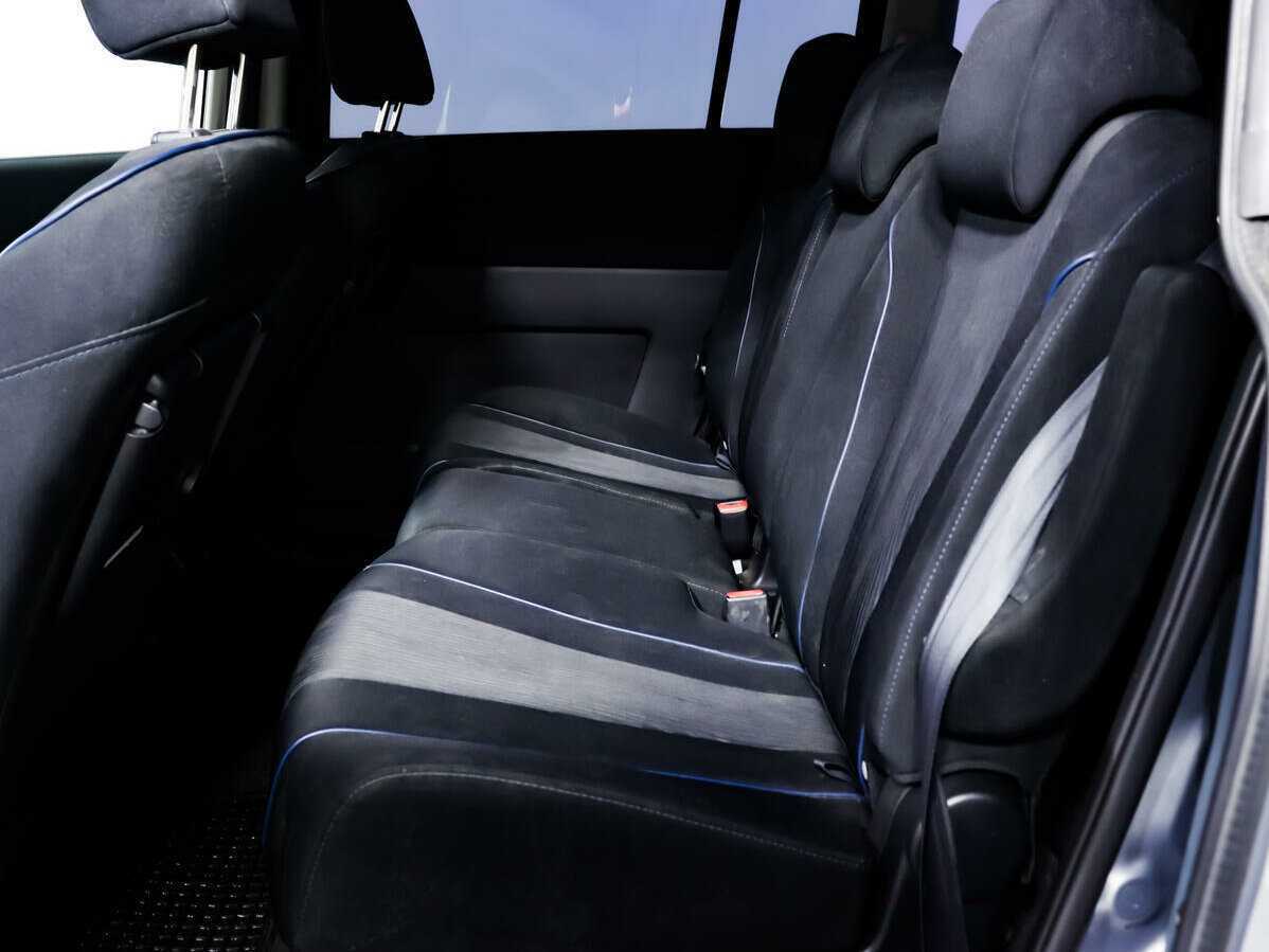 Mazda 5 2012 года с пробегом. Фото: #9