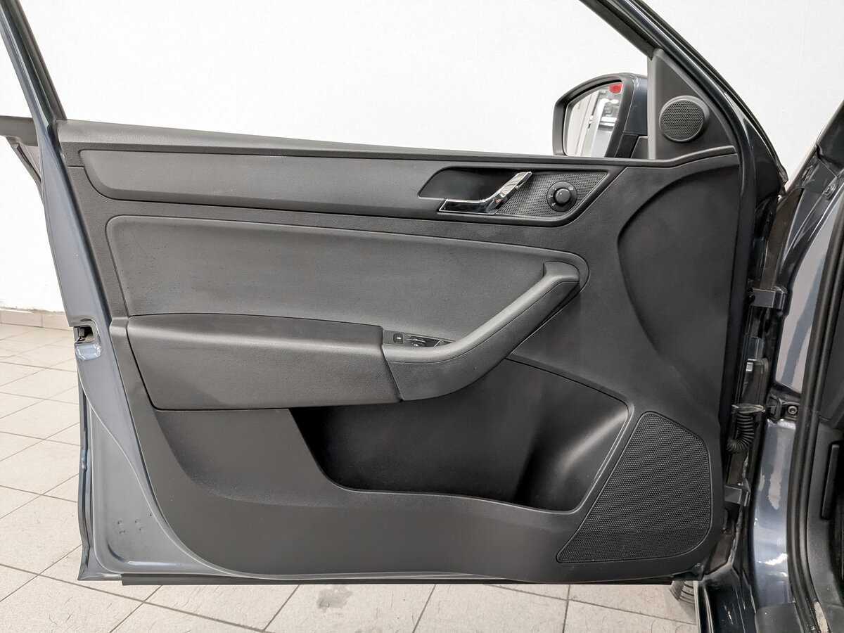 Skoda Rapid 2016 года с пробегом. Фото: #16