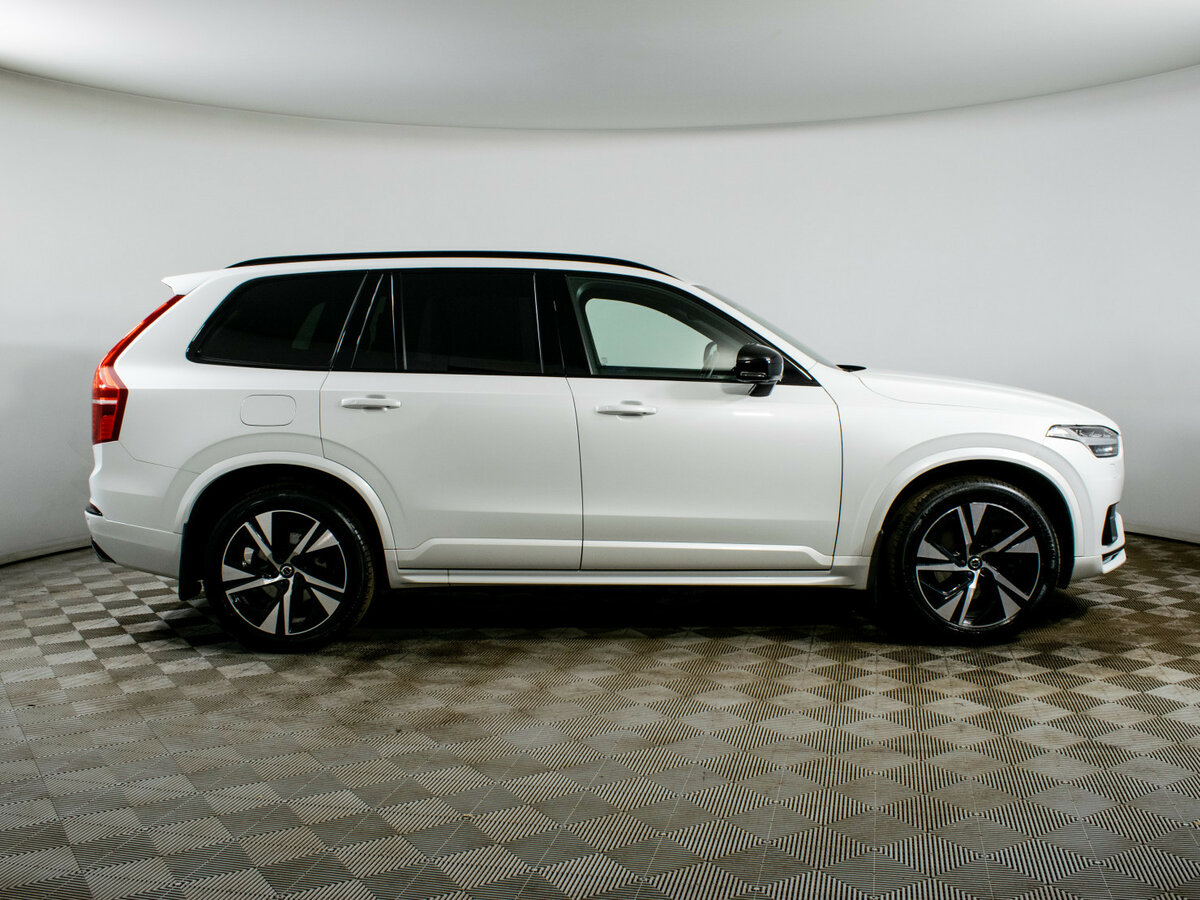Volvo XC90 2019 года с пробегом. Фото: #3