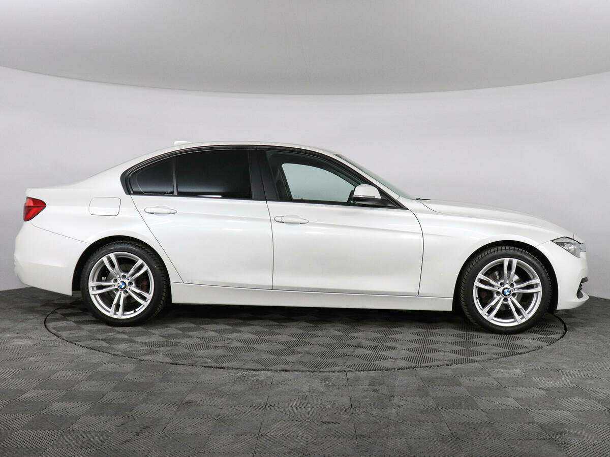 BMW 3 серии 2016 года с пробегом. Фото: #3