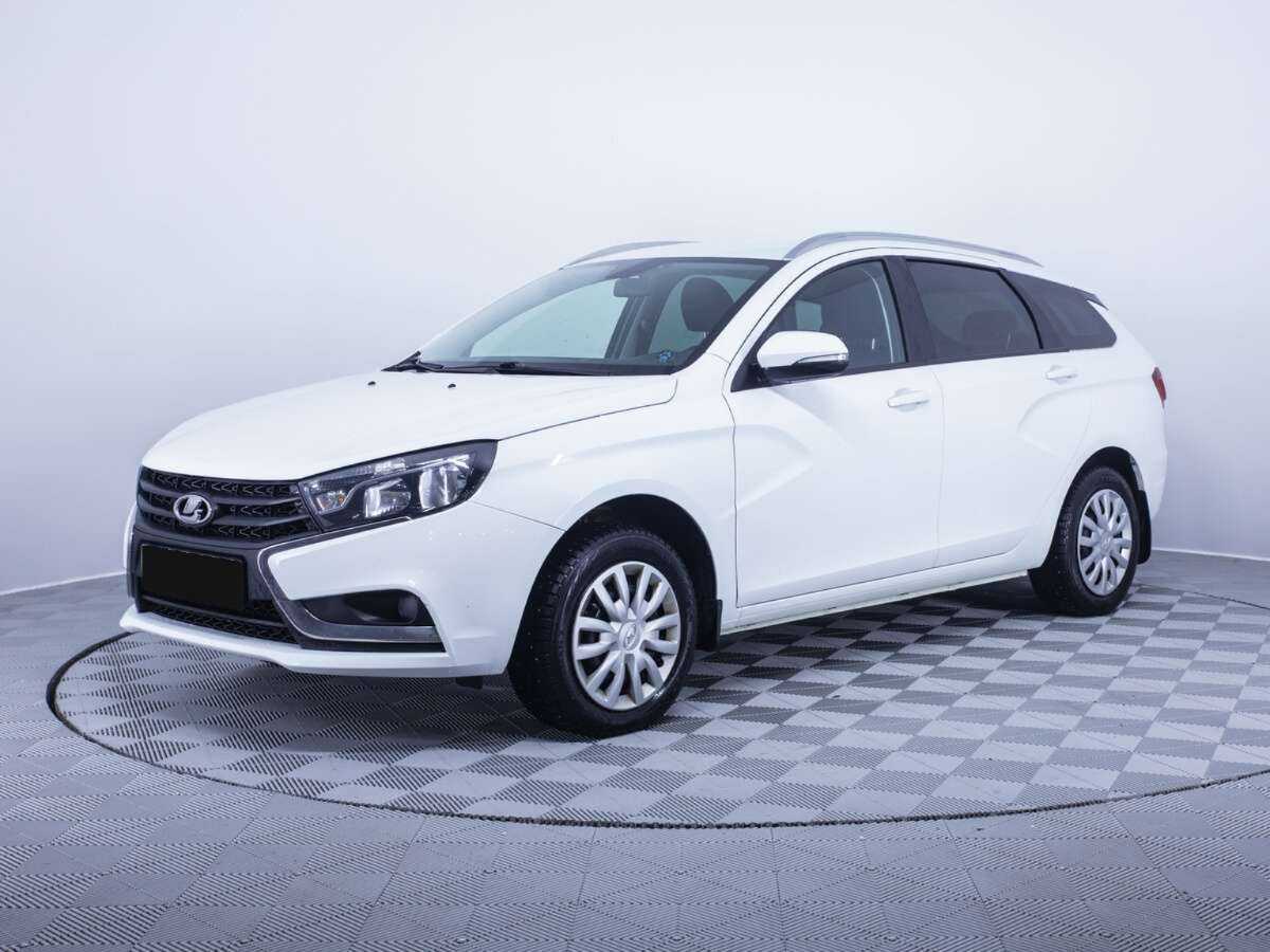 Lada (ВАЗ) Vesta 2018 года с пробегом. Посмотреть фото