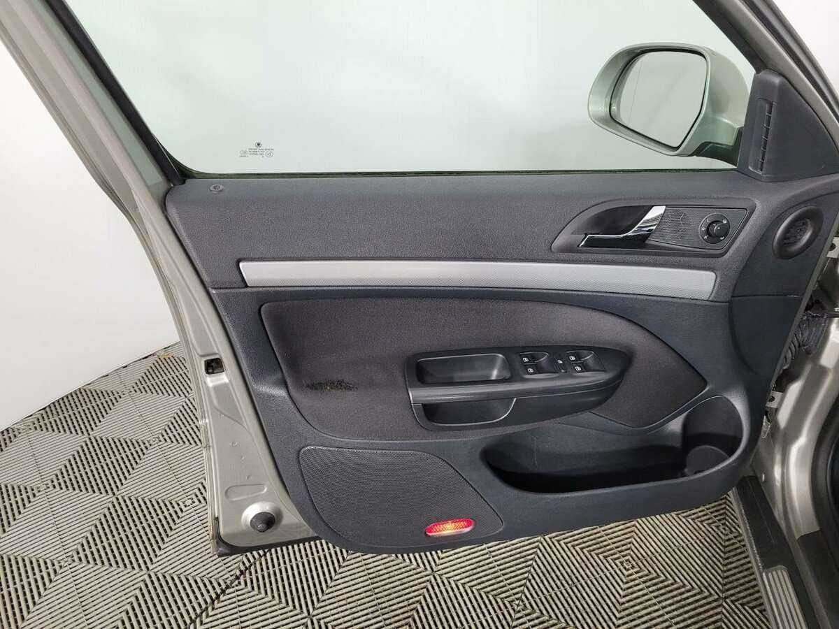 Skoda Octavia 2010 года с пробегом. Фото: #7