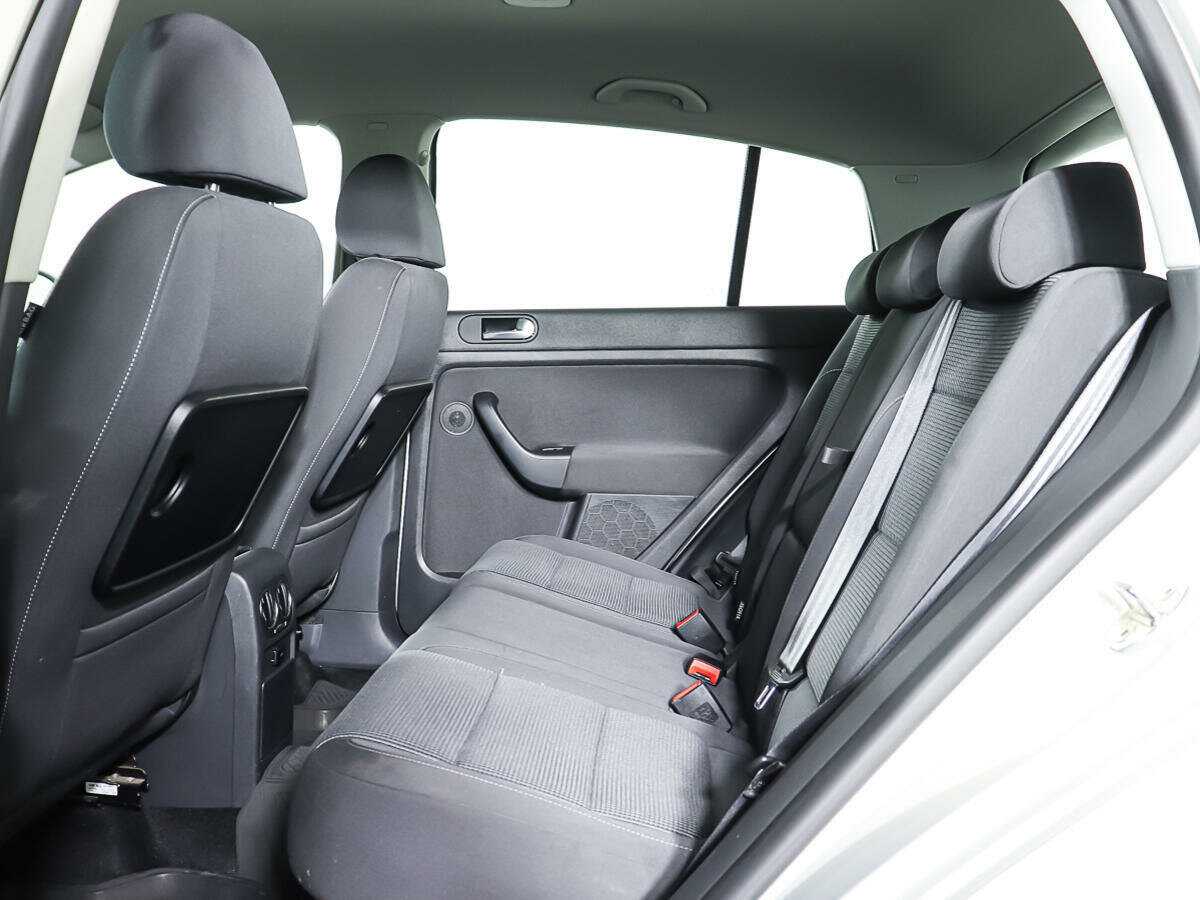 Volkswagen Golf Plus 2010 года с пробегом. Фото: #9