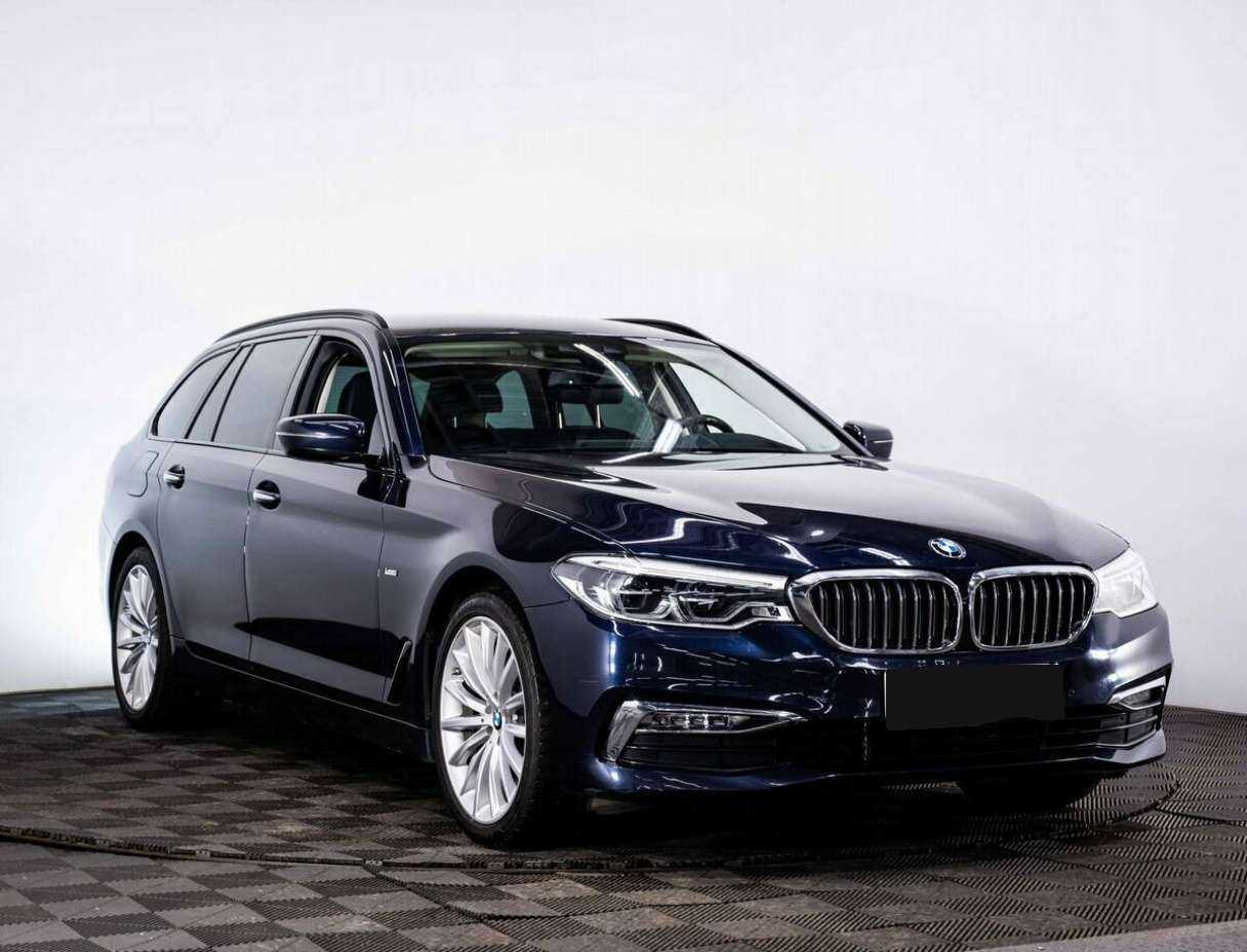 BMW 5 серии 2017 года с пробегом. Фото: #2